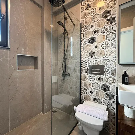 Breeze - Luxury 4br - River 50m * أورتاجا