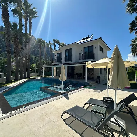 Breeze - Luxury 4br - River 50m أورتاجا