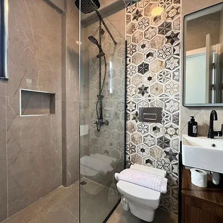Breeze - Luxury 4br - River 50m فيلة *