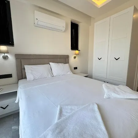 Breeze - Luxury 4br - River 50m فيلة