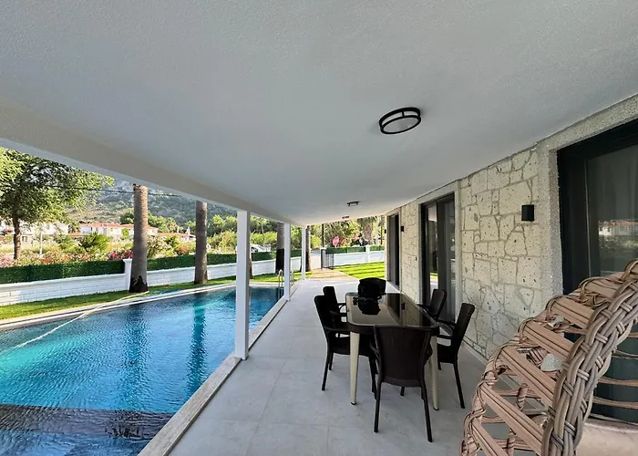 Breeze - Luxury 4br - River 50m Вилла