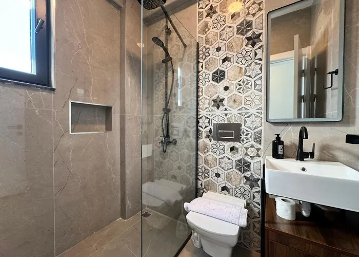 Breeze - Luxury 4br - River 50m Вилла *