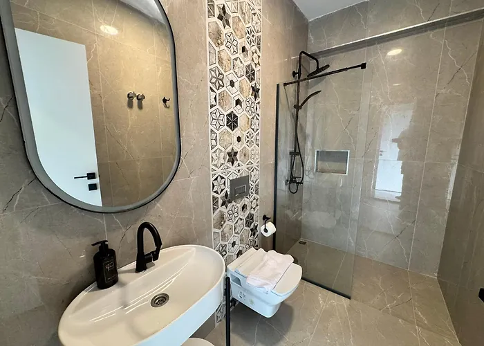 Breeze - Luxury 4br - River 50m Ортаджа