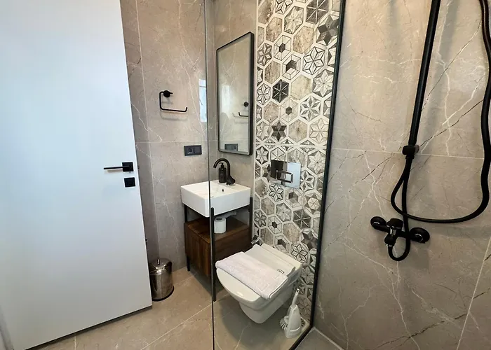 Breeze - Luxury 4br - River 50m Вилла